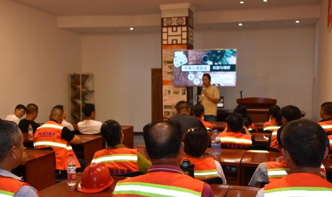 株洲植友職業(yè)培訓學校有限公司_株洲園林綠化養(yǎng)護|株洲綠化管理|病蟲害防治哪里的好|株洲園林綠化工程公司|白蟻防治病蟲害治理